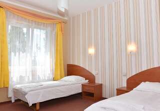 Мотели Motel Paradise Тожим Двухместный номер с 1 кроватью или 2 отдельными кроватями-3